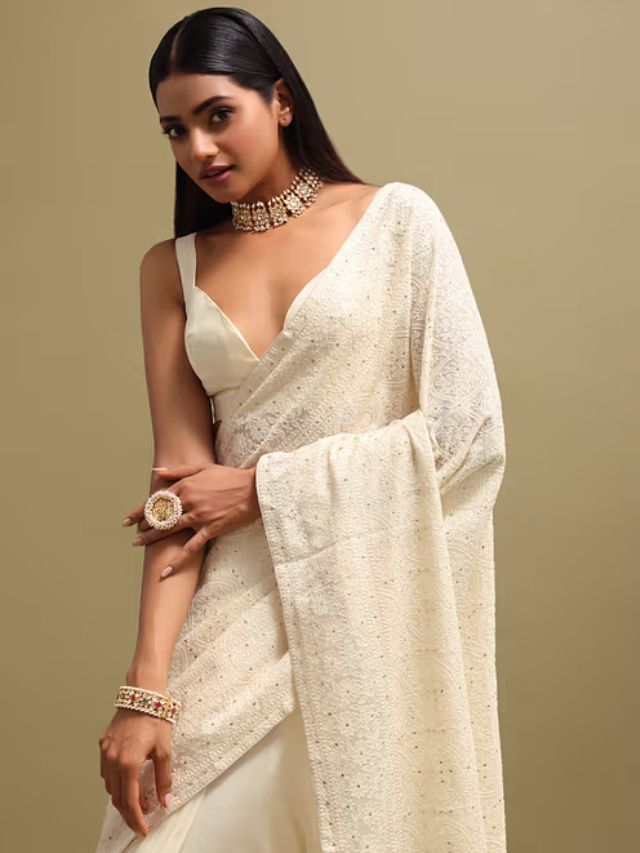 Fashionable Chikankari Saree