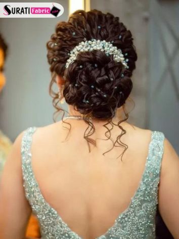 hairstyle with lehenga wedding | hairstyle with lehenga choli | hairstyle  with lehenga low buns | Open hairstyles, Lehenga hairstyles, Front hair  styles