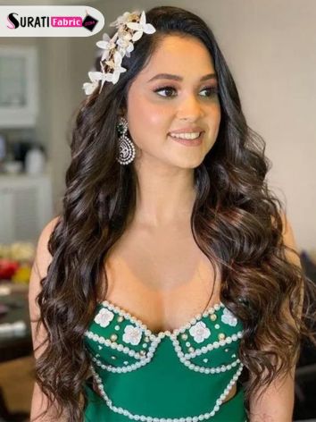 3 Floral Hair Accessories To Try Kiara Advani's Hairstyle