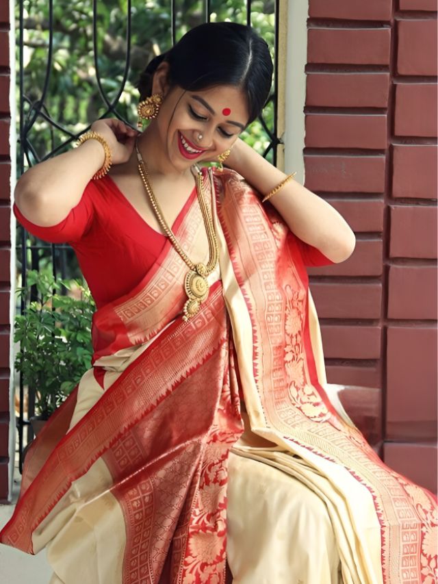 Bengali Saree Sitting Pose