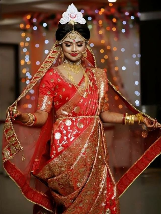 Bengali bridal standing saree pose image