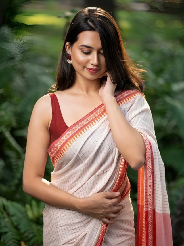 Hands on Shoulder in Saree Pose