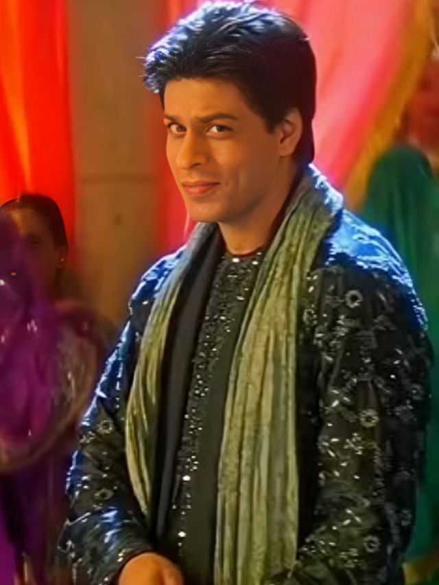 Shah Rukh Khan in Black Kurta