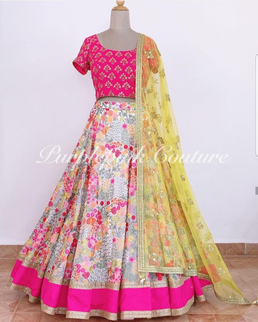 Buy GOLDEN ZARI WITH DIGITAL PRINT at Rs. 799 online from Surati Fabric ...