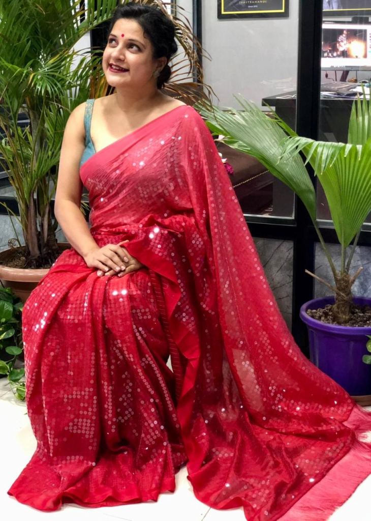 Want to dress up like a Queen?? Here are some Saree Inspirations from The  Era of Queens!! | Saree designs, Saree, Silk sarees