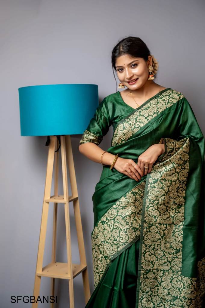 iZibra Kanjivaram Silk Saree Wedding For Women Banarasi Sadi Original  Kanchipuram Pure Pattu Sari With Blouse Piece 2023(L312)(Green Navyblue) :  Amazon.in: Fashion