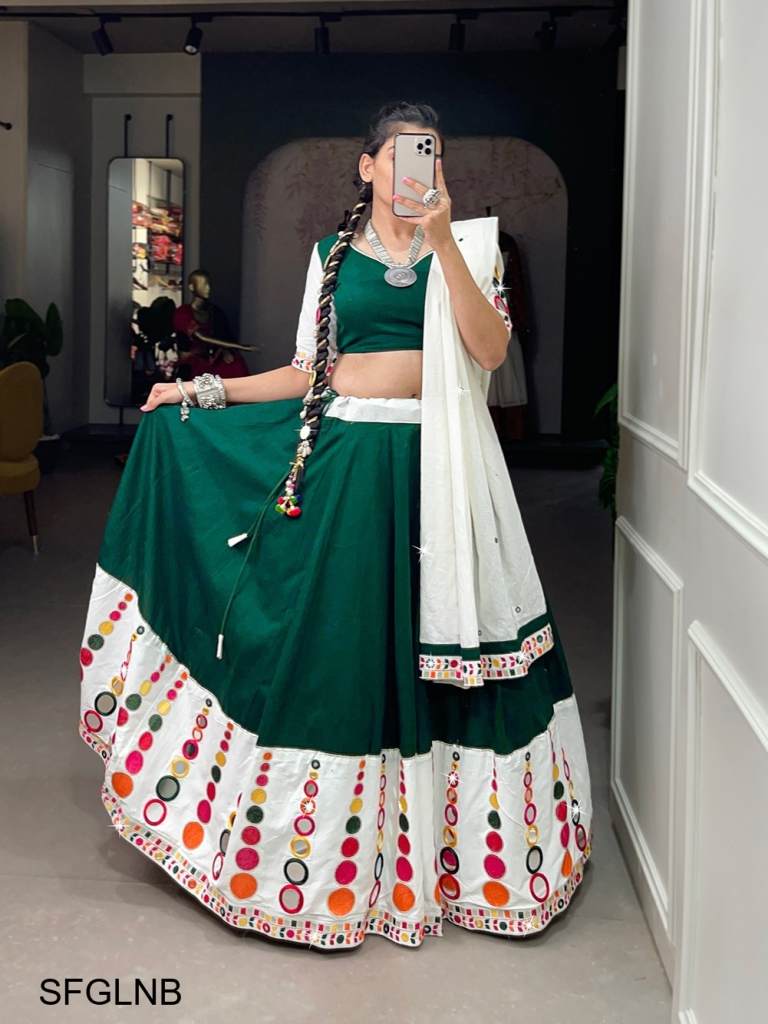 ELECTOMANIA Can Can Skirt for Lehenga for Women, A-Line 6 Layer Petticoat,  Hoopless Slips Floor Length Cancan skirt for Wedding, Ball Gown, Under  Skirts, Dresses (White, 24