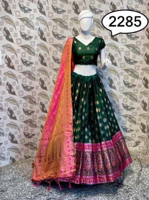 Banarasi silk Lehenga