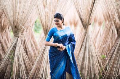 Banglori Raw Silk Saree With Contrast Zari Wooven Pallu