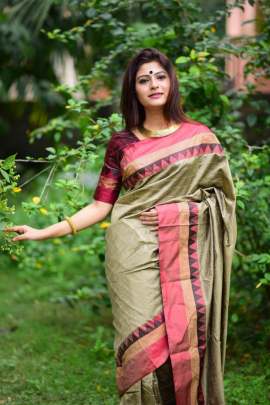 Banglori Raw Silk Saree With Contrast Zari Wooven Pallu