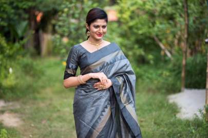 Banglori Raw Silk Saree With Contrast Zari Wooven Pallu