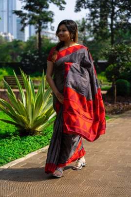 DESIGNER JUTE SILK SAREE WITH FANCY LOOK