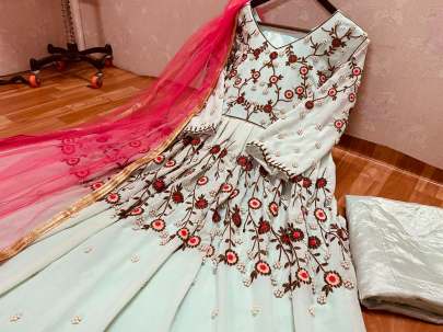 GEORGETTE WITH EMBROIDERY RIVET MOTI WORK WITH RIVET MOTI WORK