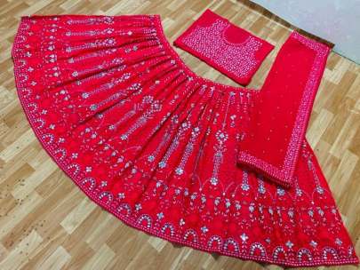 GORGET WITH EMRODERY WORK WITH PEPAR MIRROR HAND WORK