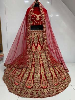 Heavy desinger Bridal Lehenga Choli Design Nb 28