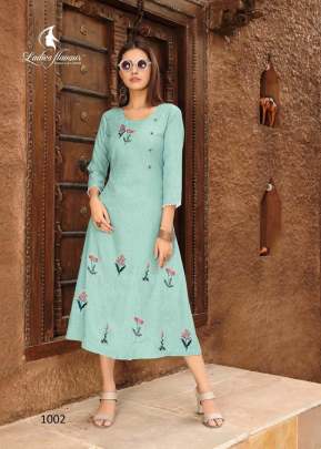 Ladies Flavour Gloory Kurti Catalog