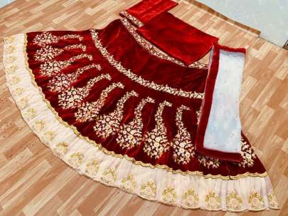 VISCOS VELVET WITH EMBROIDERY  WORK WITH JALAR RAFFLE LEHNGHA