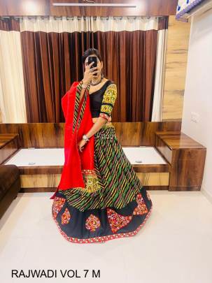 Aawiya Rajwadi Vol 7 Navratri Chaniya Choli Collection In Multicolour