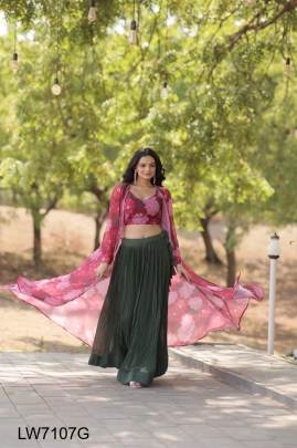 Equisite Lehnga Choli With Shrug In Green