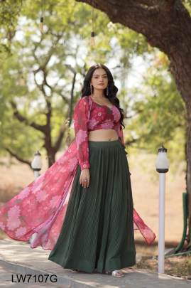 Equisite Lehnga Choli With Shrug In Green