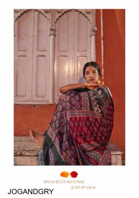 Gajji Lagdi Patrta Viscose Saree in Dark Grey