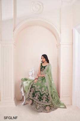 Green Luxurious Net Fabric That is Both Elegant And Comfortable