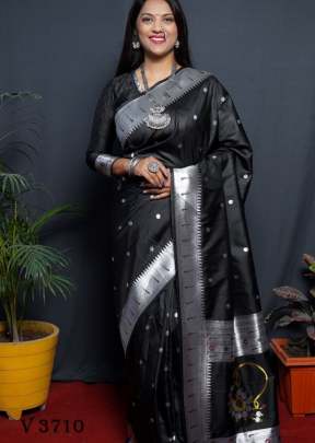 Nath paithani Pure Silk Paithani Saree In Black Color By Surati Fabric