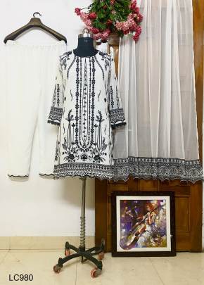 Pakistani White Kurti Pant With Dupatta With Black Embroidered Set By LC980