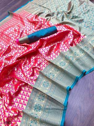 Persenting Splendid Masterpiece Kadwa Weave Saree In Litchi Silk Bandar Fabric