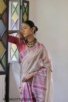 Premium Soft Temple Weaving Ikkat Border Saree in Light Purple