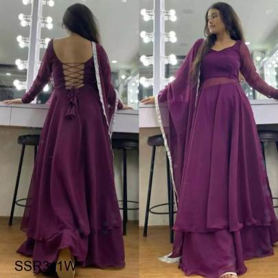 Selfie Wine Gown For Party Function In Georgette Fabric SSR311